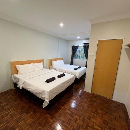 Homestay Suria Kuala Kangsar Exterior photo