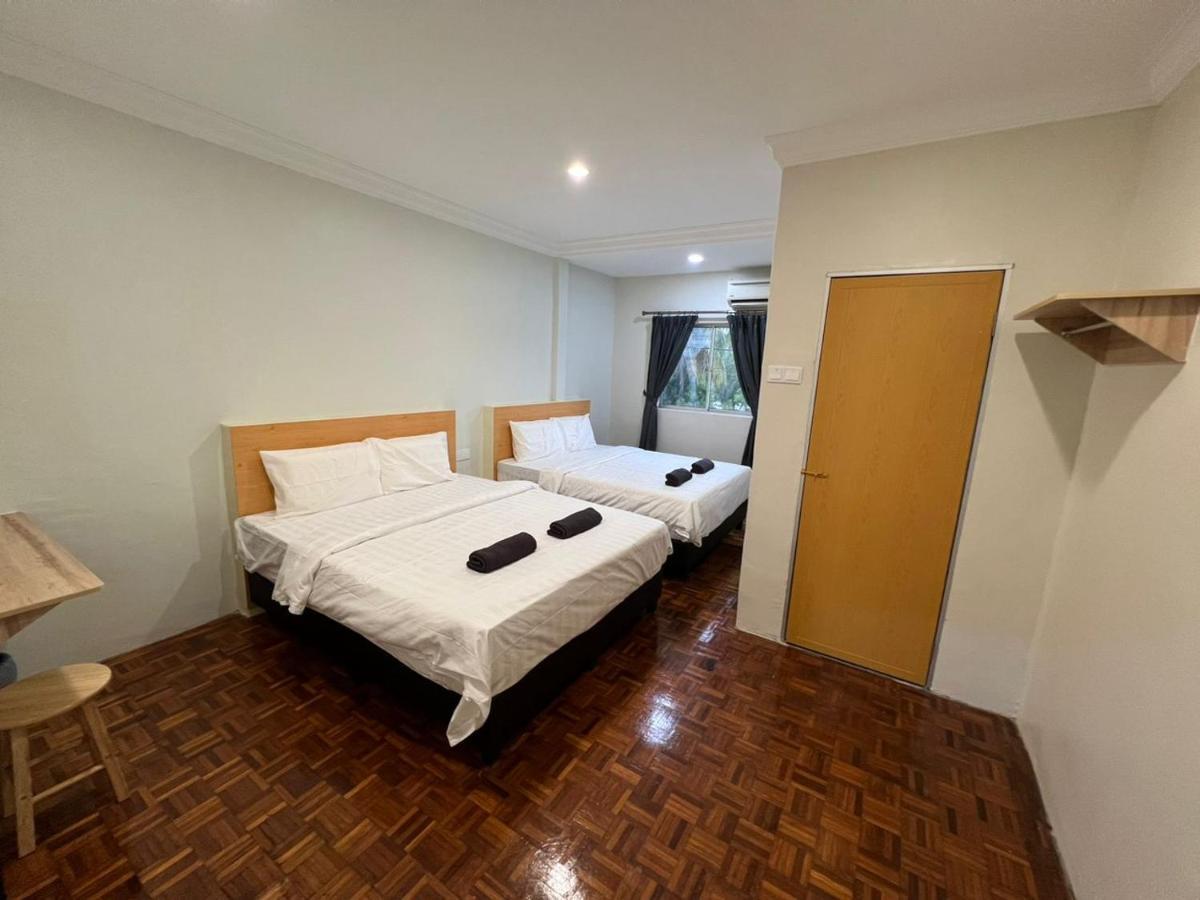 Homestay Suria Kuala Kangsar Exterior photo